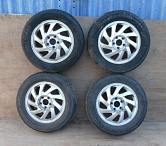 Диск колеса литой с резиной комплект 215/60/R16 529104A000 б.у.